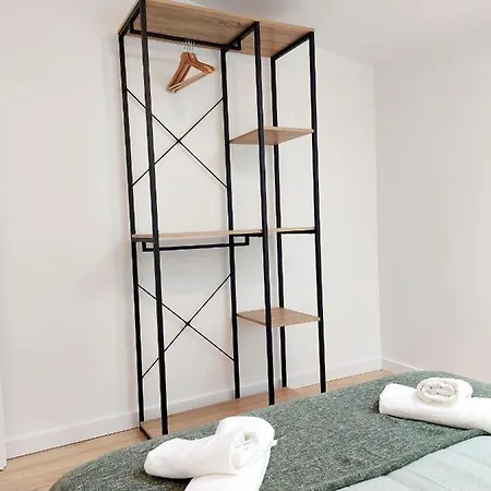 Tarbes Tres Beau T3 Avec Petite Terrasse Et Pkg 公寓 *